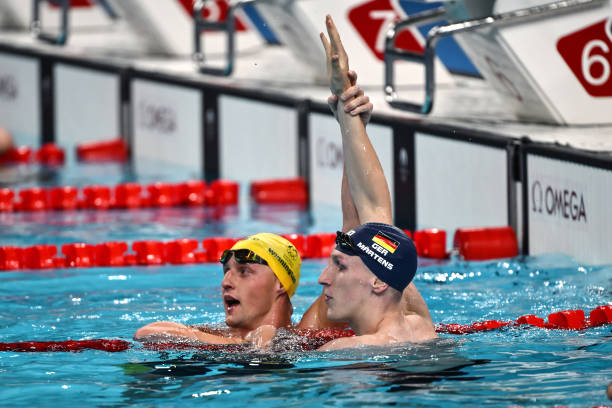 为什么疫情期间游泳池不能开放？健康风险揭秘