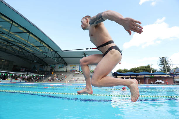 梦见游泳溺水?这可能反映了你的焦虑情绪