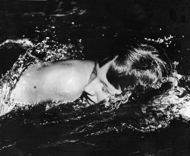 广州游泳池价格调查:单次游泳费用大揭秘