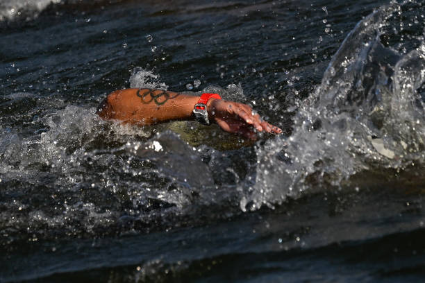 游泳健身别忽视：湿气重的预防与调理方法