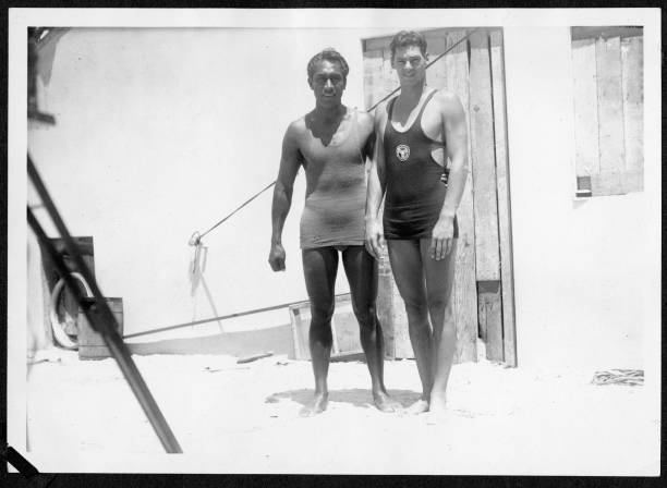 高效游泳蹬脚动作教学视频，轻松提升速度