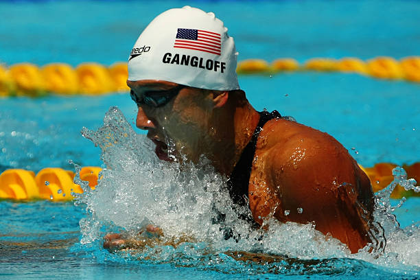 创意简笔画：如何为游泳池添加有趣的装饰元素