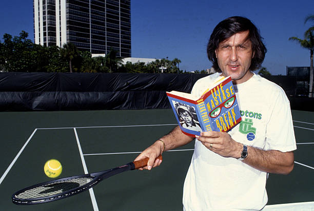 温网2021男单决赛直播：德约科维奇vs贝雷蒂尼巅峰对决