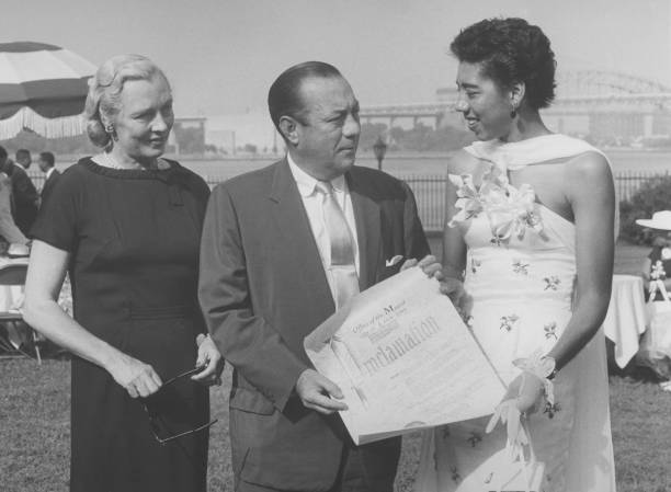 如何应对对手的月亮球？防守与反击策略