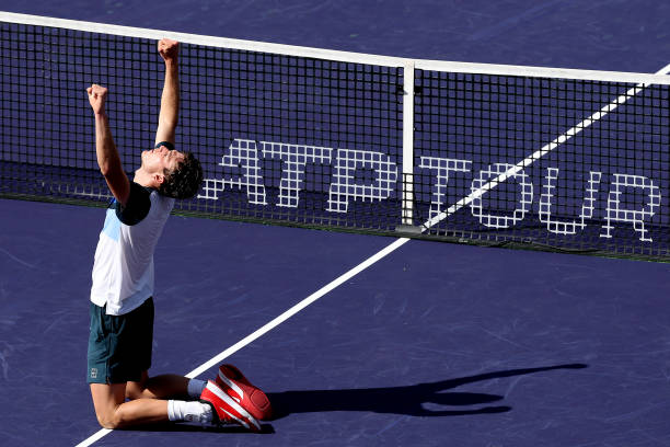 网球选手的理想身高是多少?对比王曦雨与其他顶尖选手