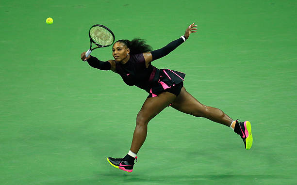 为什么法国网球公开赛选择红土场地?