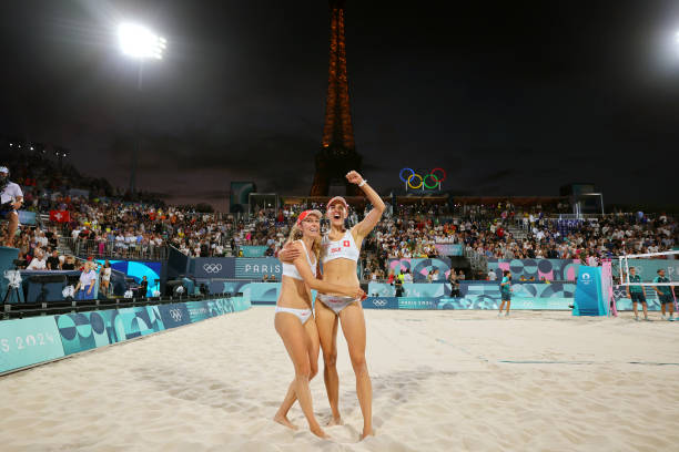 奥运会男排小组赛：巴西全胜晋级八强