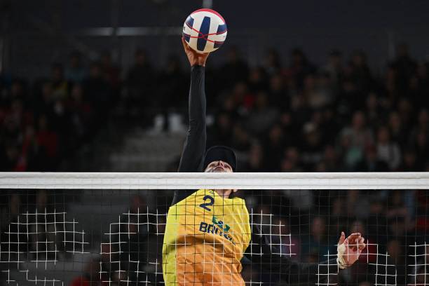 大学生排球比赛用球标准与规格详解