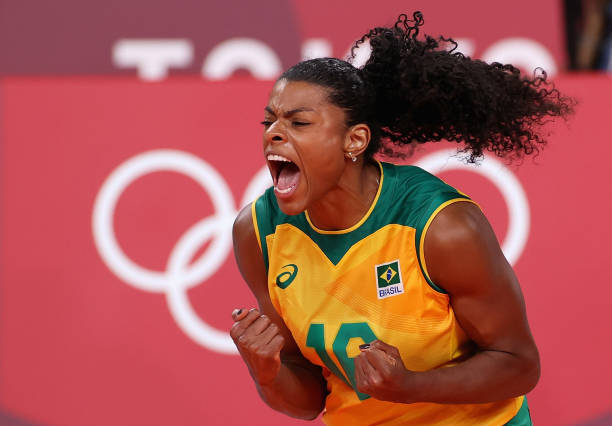 周苏红年龄成谜？看看她的职业生涯如何影响年龄猜测