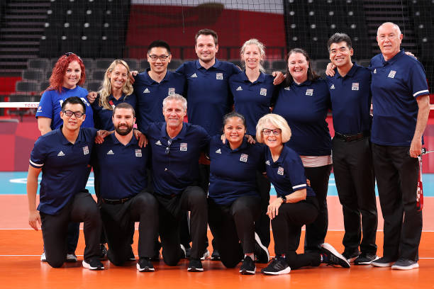 掌握立体感:排球绘画的细节处理与表现手法