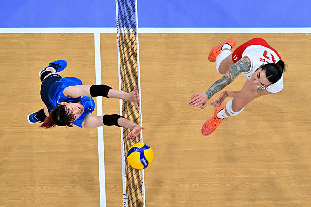 朱婷12月1日比赛技术统计：扣球成功率与关键分表现