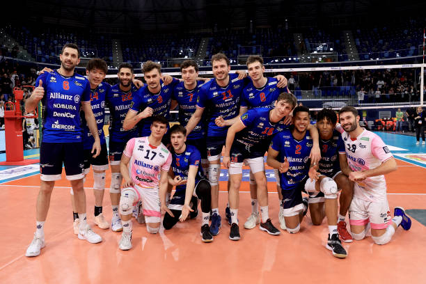 丁霞丈夫罕见曝光，网友直呼“太般配了！”